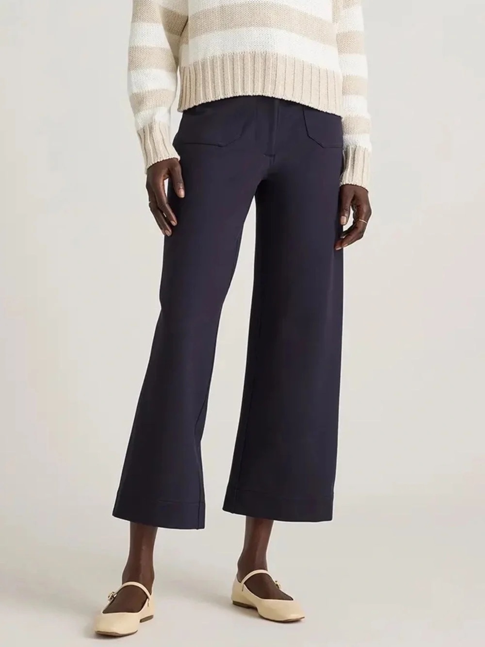 Straight-Leg Crop Pants in Dark Navy